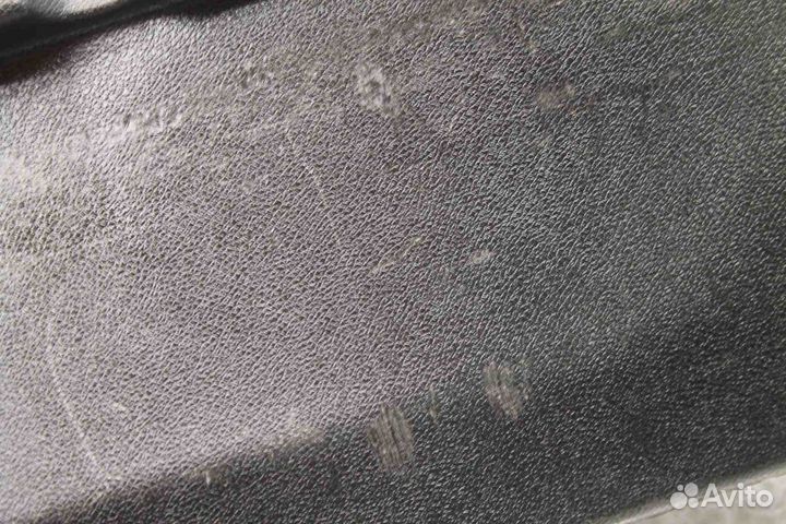 Обшивка задней панели Renault Laguna III 2009