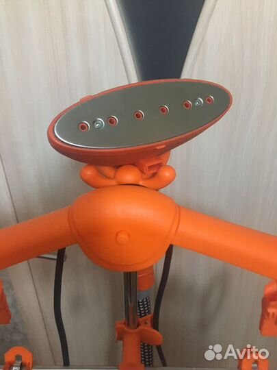 Отпариватель для одежды вертикальный