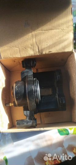 Суппорт передний левый