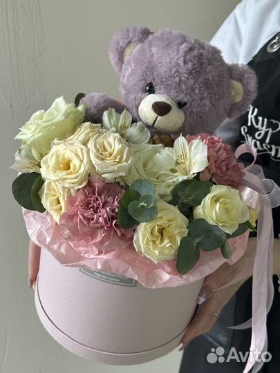 Композиция Роз,Гвоздик, Альстромерий и Медведя