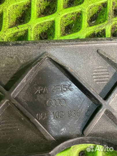 Накладка кожух двигателя правая ауди a6 c7