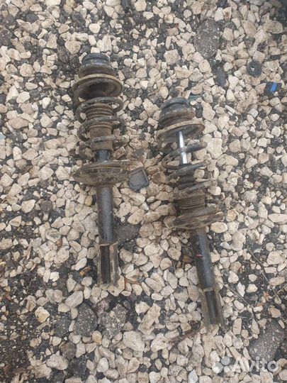 Рено сандеро стойки передние