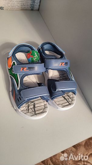 Сандали детские