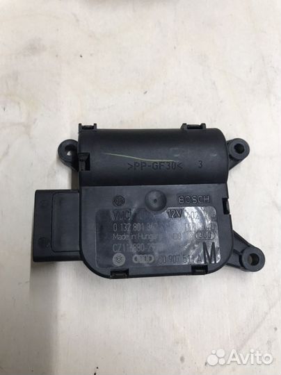 Моторчик заслонки отопителя 3C0907511A, Passat B7