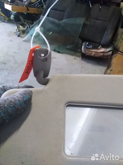 Солнцезащитный козырёк левый Skoda Fabia