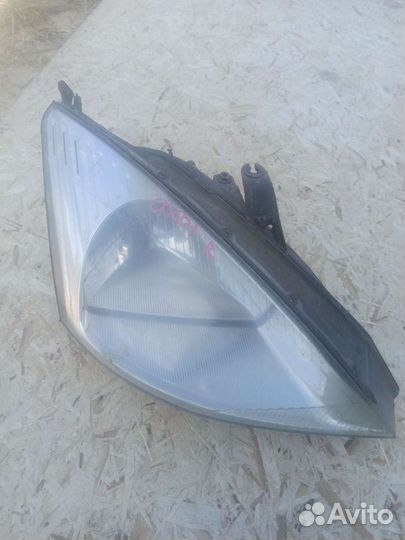 Фара правая левая Форд Фокус 1