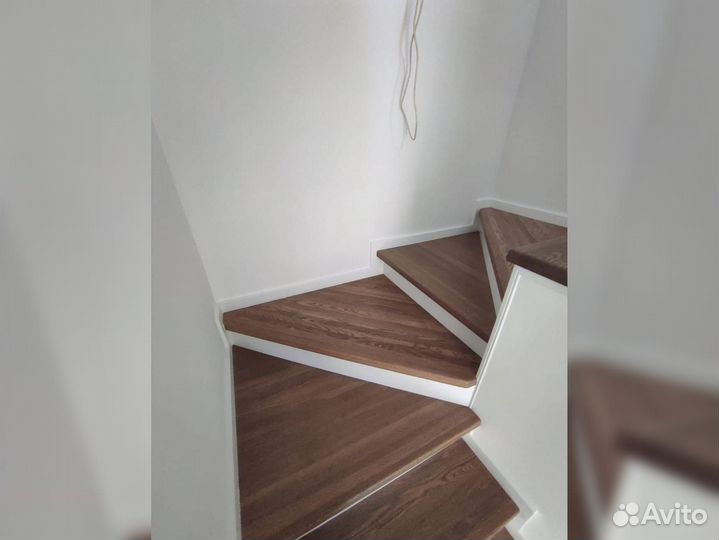 Ступени для лестниц и другие комплектующие К