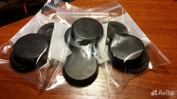 Гелендваген - заглушка болтов 5-й двери (комплект)