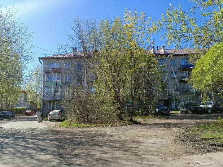 2-к. квартира, 43,3 м², 4/4 эт.