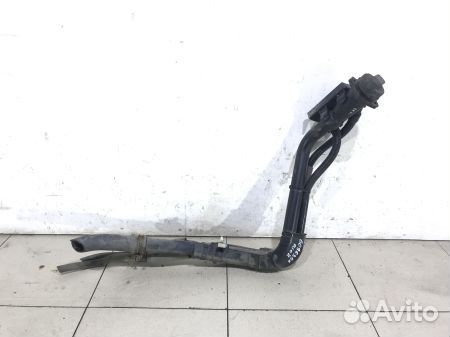 Топливно-заливная горловина