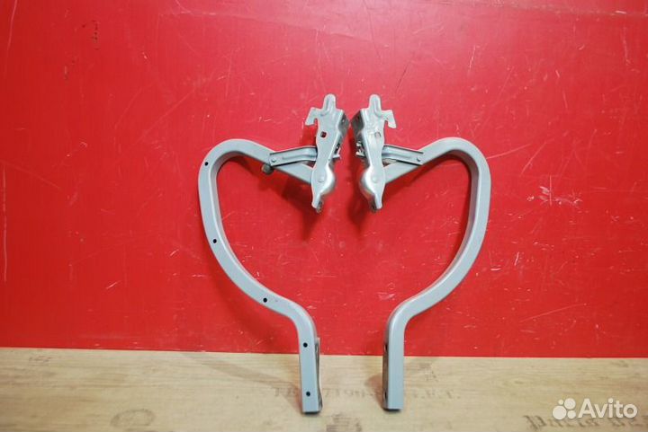 Петля крышки багажника Kia Rio 3