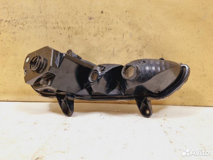 Фара противотуманная передняя левая Ford Kuga 2