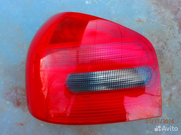 Задняя фара на Ауди