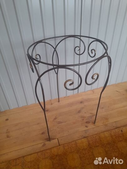 Кустодержатель