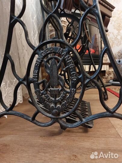 Швейная машинка 