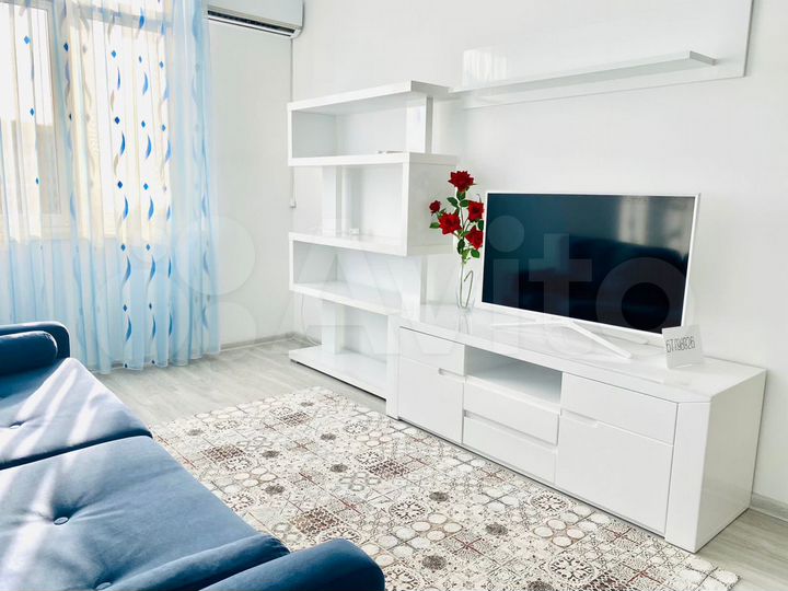 2-к. квартира, 60 м², 4/10 эт.