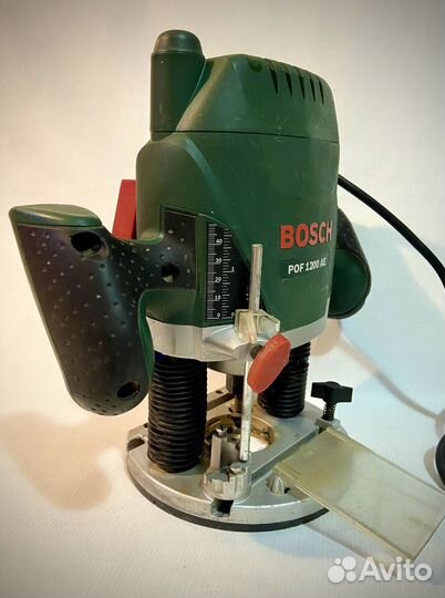 Фрезер Bosch POF 1200 AE