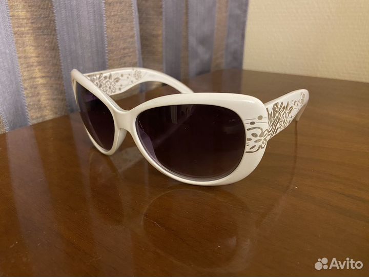 Солнцезащитные очки женские