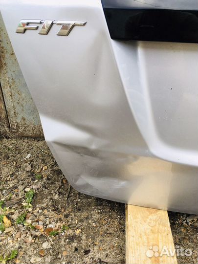 Дверь задняя honda fit