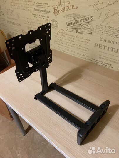 Кронштейн для телевизора