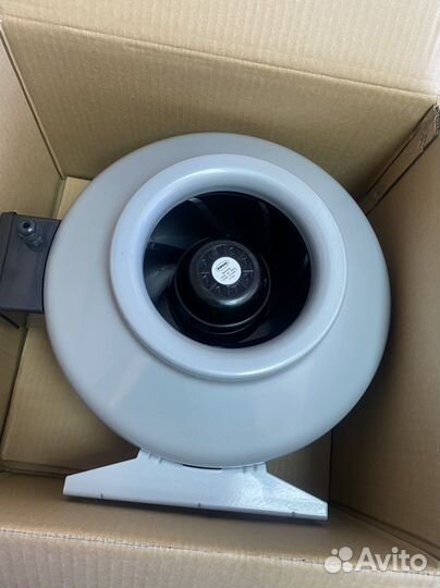 Вентилятор канальный вытяжной 200 мм