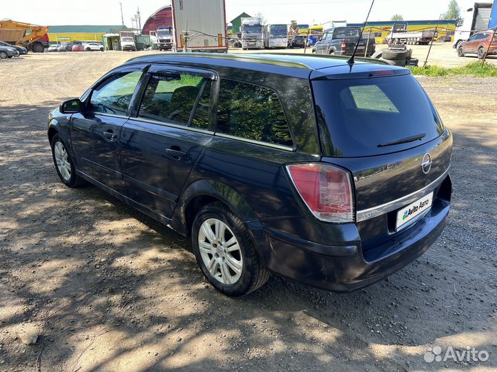 Opel Astra 1.6 МТ, 2011, 233 946 км
