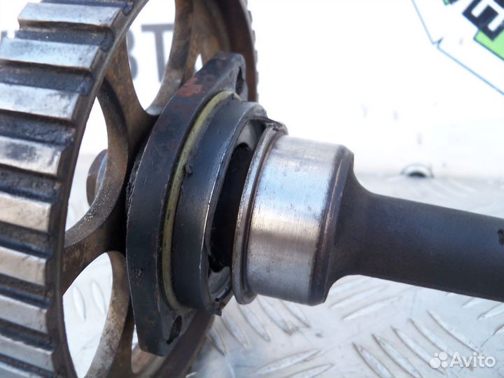 Вал масляного насоса VW Passat B3 1.8 RP