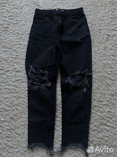 Джинсы bershka MOM