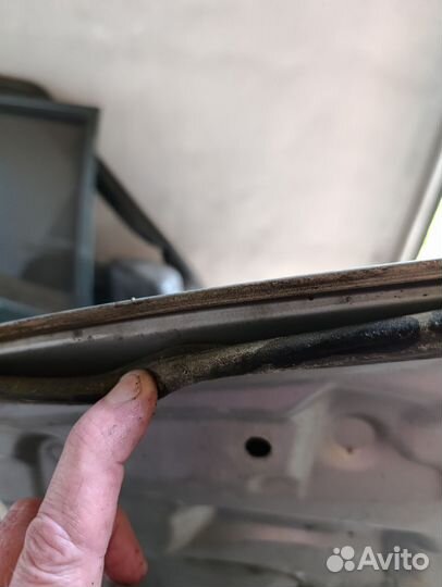 Капот на ходу интегра