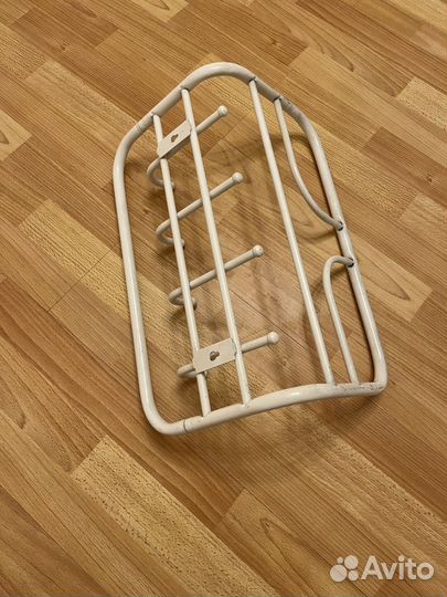 Вешалка для одежды настенная