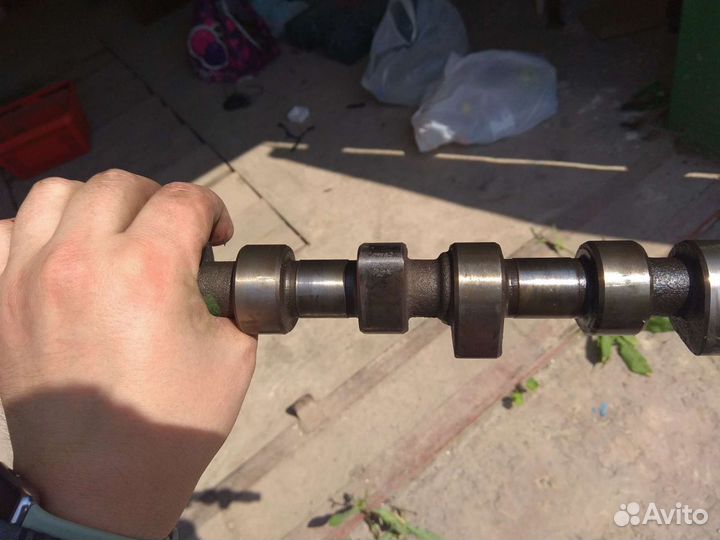 Распределительный вал