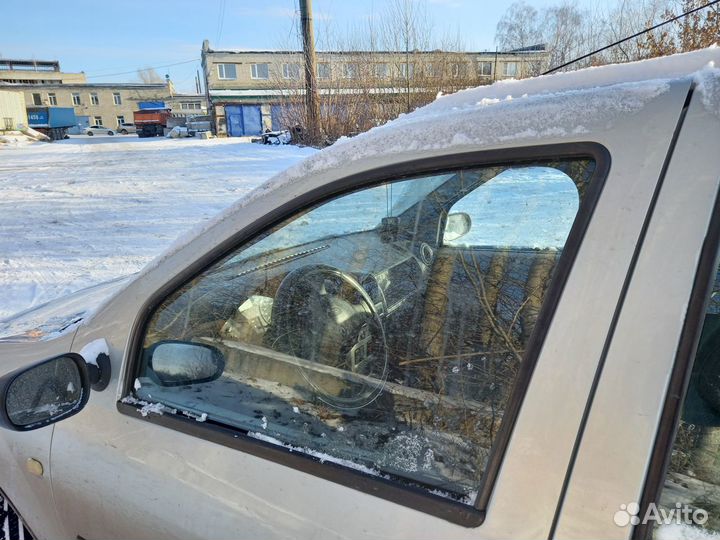 Стекло переднее Renault Logan, Ларгус