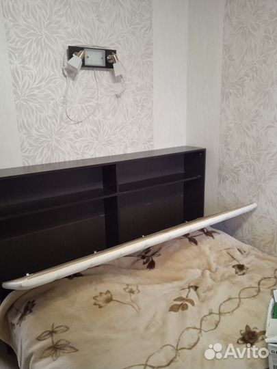 Кровать двухспальная 160 200 без матраса бу