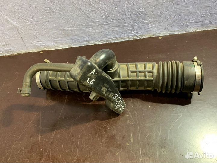 Патрубок воздушного фильтра Renault Arkana