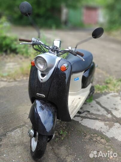 Yamaha Vino скутер в ретро-стиле