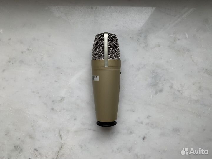 Студийный микрофон Behringer C-1U + паук
