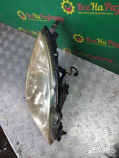 Фара правая ксенон Suzuki Swift 1.3-1.6 2004-11Г