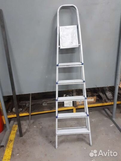 Лестница Стремянка 1.8м