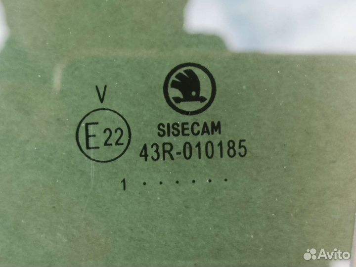 Стекло заднее левое тонированное Octavia A8