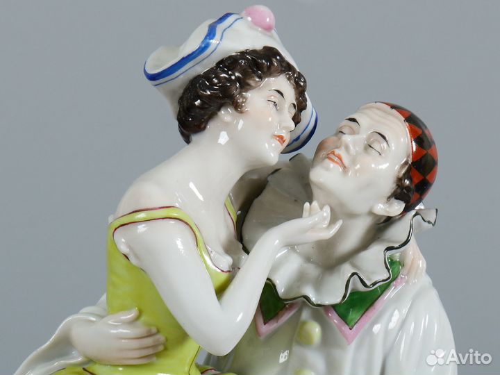 Редкая фарфоровая статуэтка. Германия