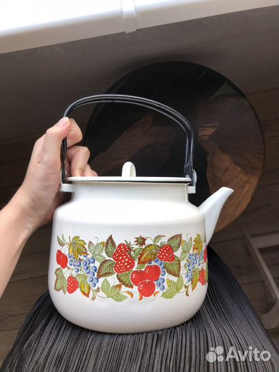 Эмалированный чайник и бидон СССР