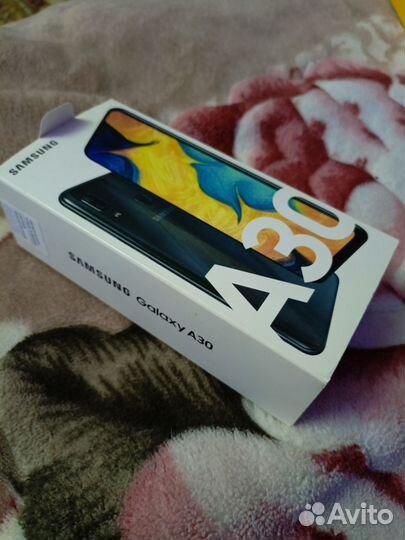 Samsung Galaxy A30, 3/32 ГБ