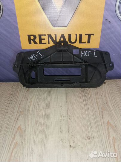 Пластик салона Renault megane 1