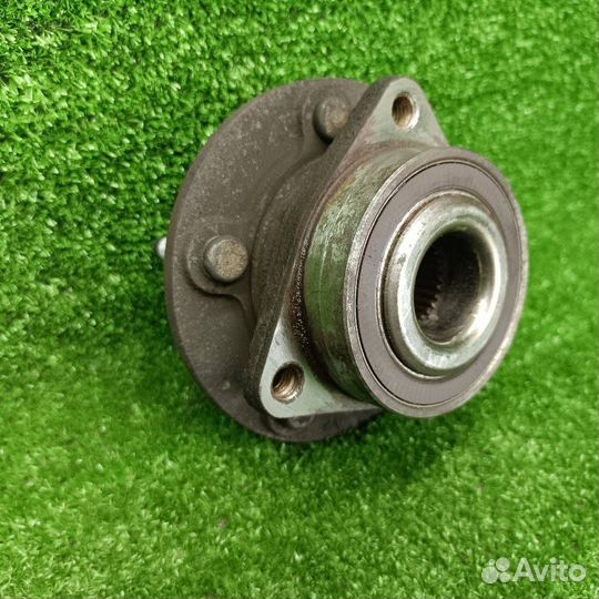 Подшипник ступицы передний правый Opel Astra J GTC