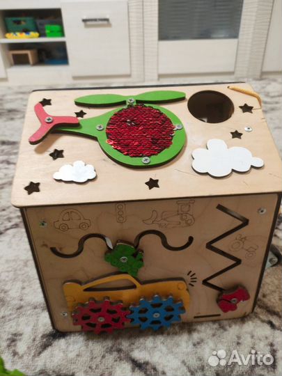 Бизиборд и динозавр- машина