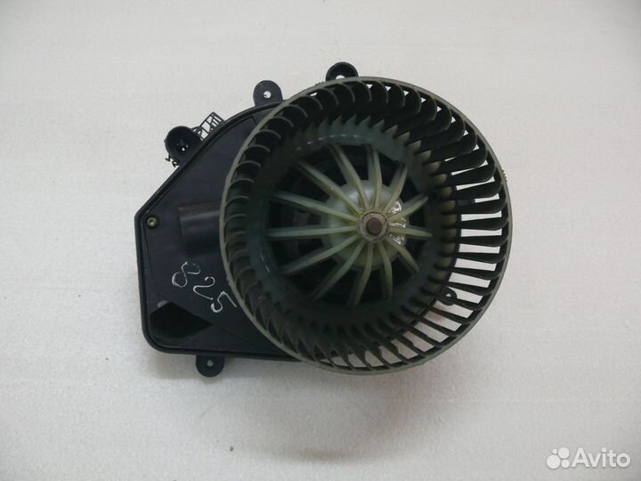 Моторчик печки Volkswagen Passat B5+