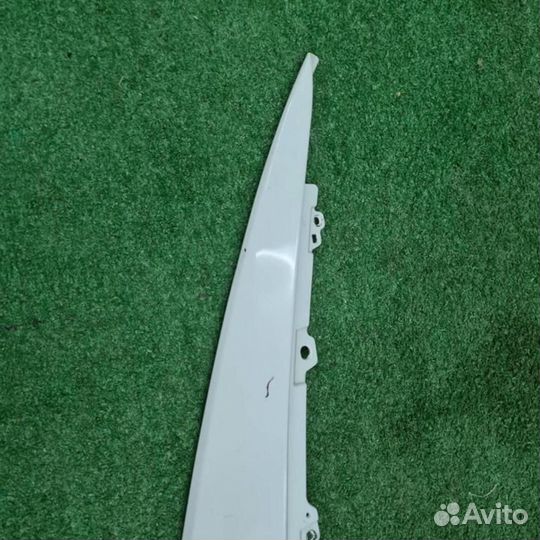 Накладка решетки радиатора Тойота Камри 70 (2020-Н.В.)