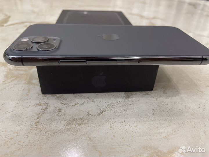 iPhone 11 Pro, 64 ГБ