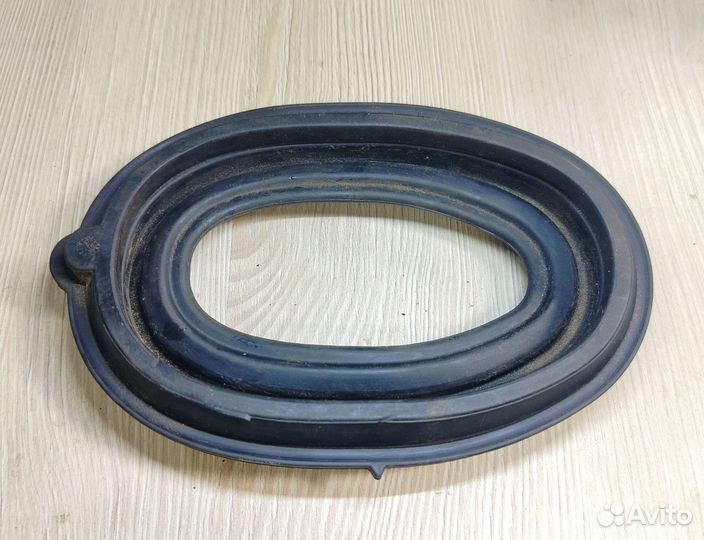 Уплотнитель соединения печки VW Polo sedan и др