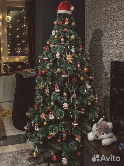 Ель искуственная 210